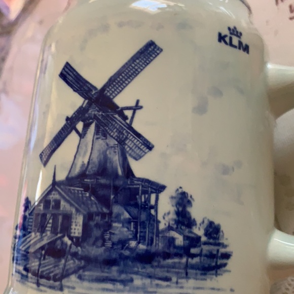 HOLLAND DELFT BLUE LARGE COFFEE CUP MUG WINDMILL SOUVENIR “KLM” VINTAGE VTG - Picture 2 of 13